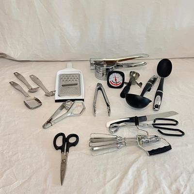 Kitchen Utensils and Tools (DR-DZ)
