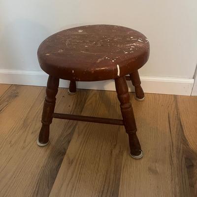 Milking Stool, Chair & Shelf Unit (UC- MG)