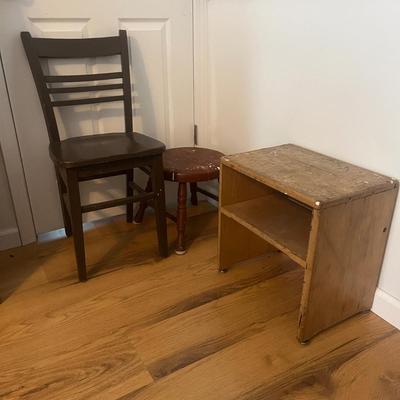 Milking Stool, Chair & Shelf Unit (UC- MG)