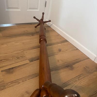 Retro Wooden Coat Hanger (UC-MG)