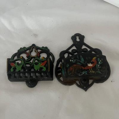 Wrought Iron Wall Mounts for Oil Lamps (UC-MG)