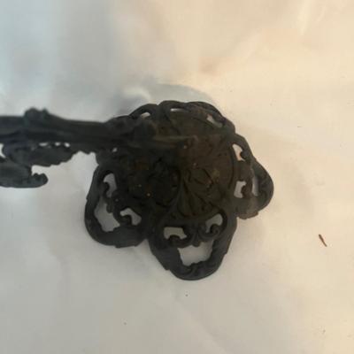 Wrought Iron Wall Mounts for Oil Lamps (UC-MG)
