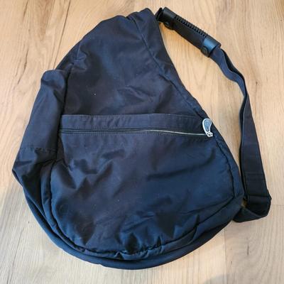 Assortment of Travel Bags, Totes and More (UB-DW)