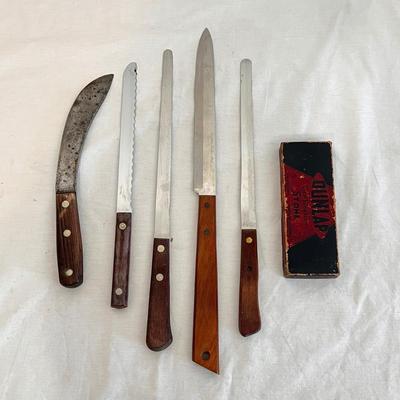 Set of Knives and Sharpening Stone (K-DZ)