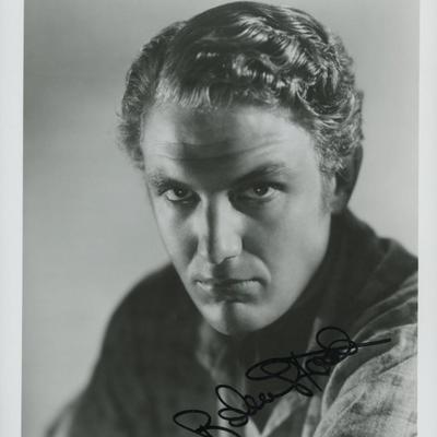Robert Stack signed photo