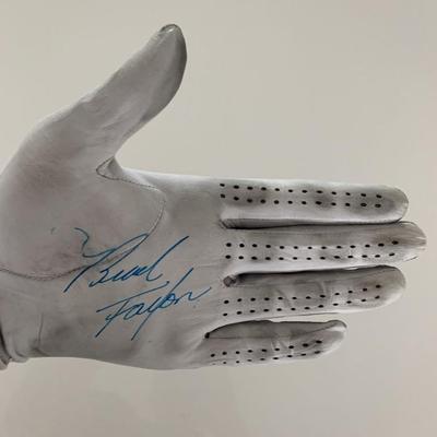Brad Faxon signed golf glove