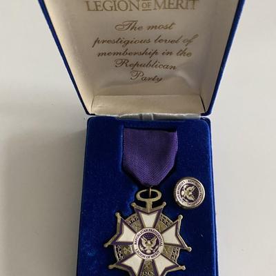 Republican Presidential Legion of Merit ribbon medal and lapel pin