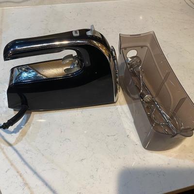 Mixer- Hamilton Beach
