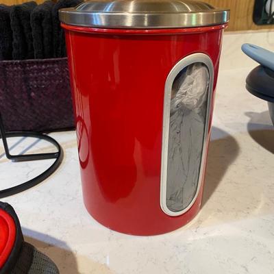 Kitchen Lot- mini trash, towel disp..