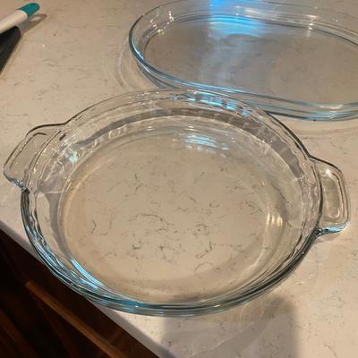 Glass pan and carry lot
