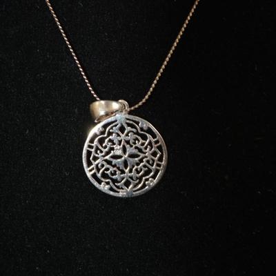 925 Sterling Serpentine Chain with 925 Filigree Pendant 16