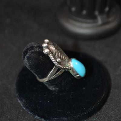 Vintage 925 Sterling Native American Ring with Turquoise Size 7 4.5g