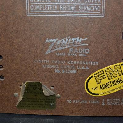 Vintage 1950's Zenith Tube Radio 7H02 Tested and Working
