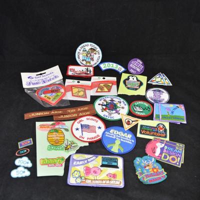 Lot of Assorted Girl Scout Patches