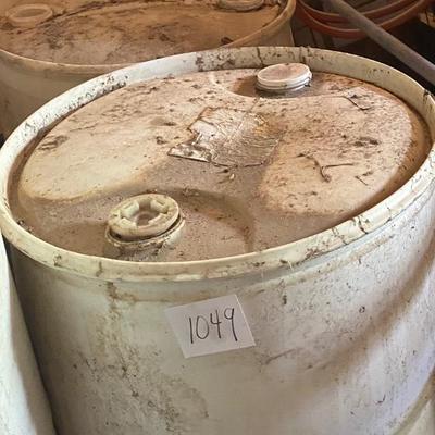 5 Plastic Barrels