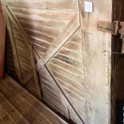 2 Vintage Barn Doors