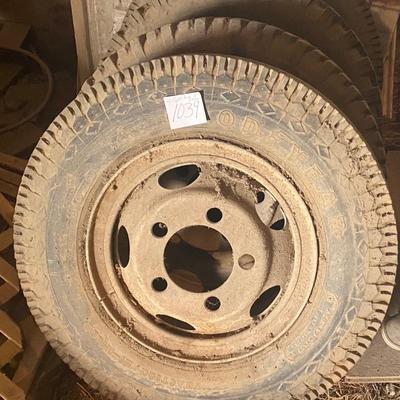 4-Split Rim 17â€ 5 Hole Tires on Rims