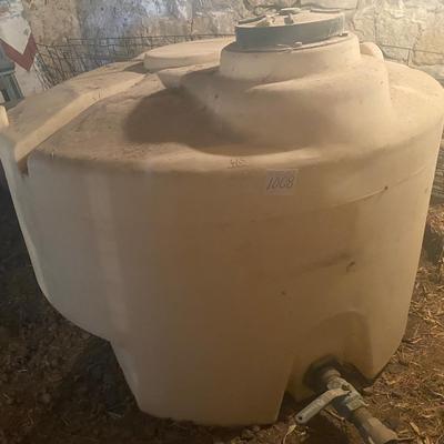 465 Gallon Water Tank
