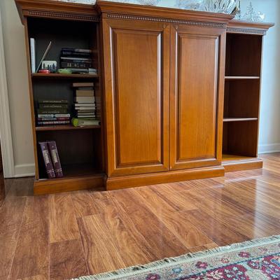 LR141 Large Three Section Wooden Entertainment Center