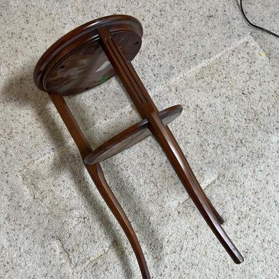 2 antique small tables