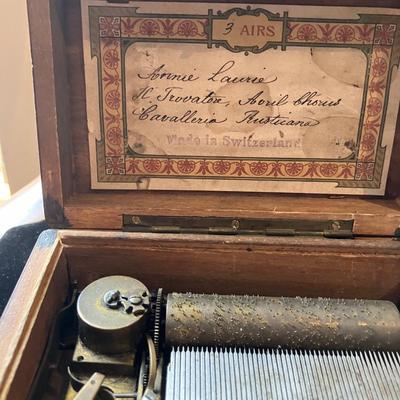 Late 1800s French Walnut Music Box