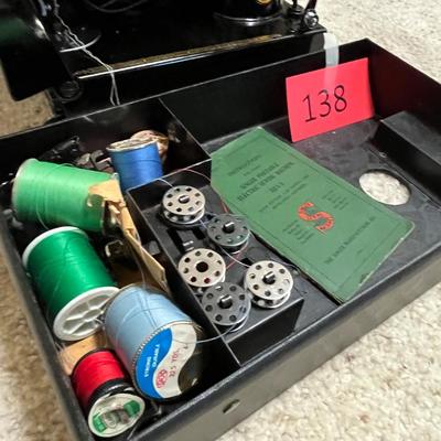 Singer Featherweight Sewing machine