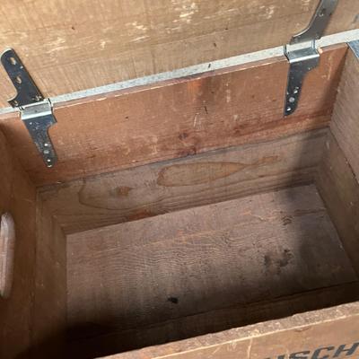 1976 Budweiser Wood Beer crate