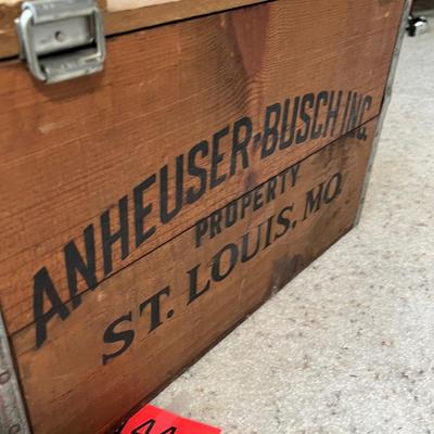 1976 Budweiser Wood Beer crate