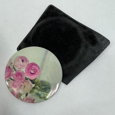 Vintage Compact mirror with Pink Roses and case