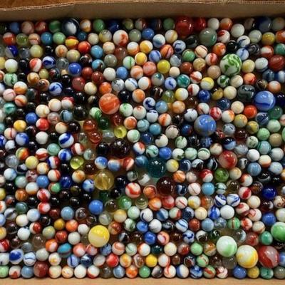 Lot Of 850 Vintage Marbles