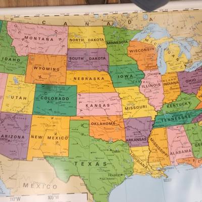 Retractable United States map