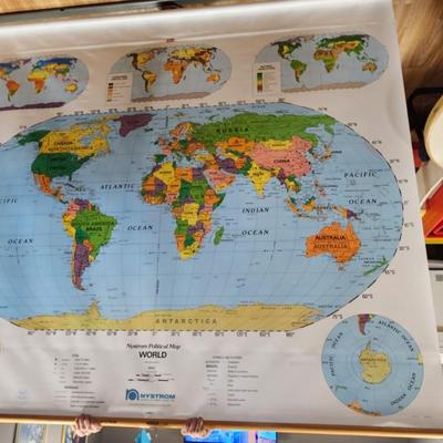 Retracrable World map