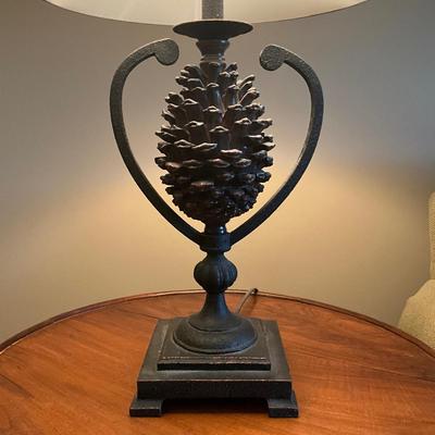 U066 Large Pine Cone Decorative Lamp
