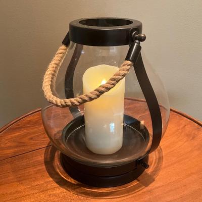 U069 Coastal Glass Dome Lantern with Rope Handle and Luminera Candle