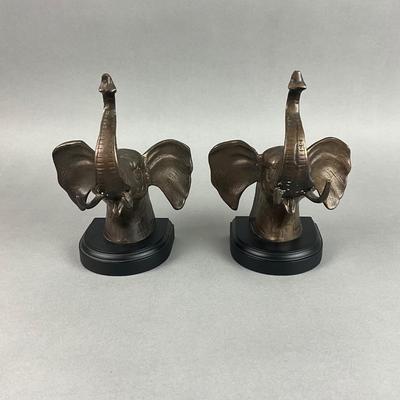 BB197 Pair of Andrea by Sadek Elephant Metal Bookends