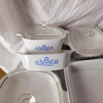 LOT OF CORNING WARE AND LIDS