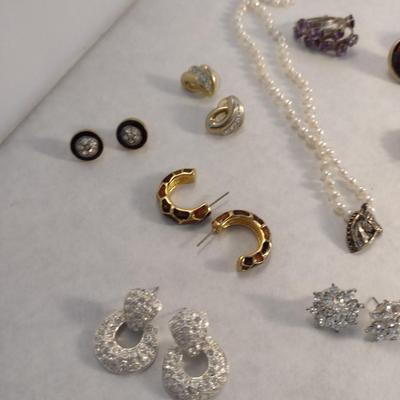 Collection of Fashion Jewelry- Necklaces, Earrings, Bracelets (#23)