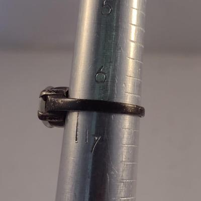 Collection of Six Fashion Rings (#25)