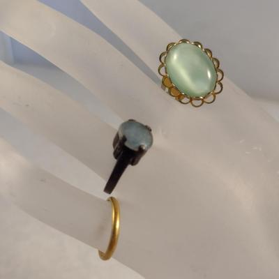 Collection of Six Fashion Rings (#25)