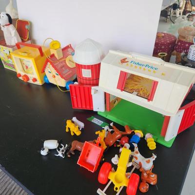 Toy Lot Fisher Price Barn , Goldilocks playhouse, Peek A Boo Screen, Peanuts Snoopy Jack in the Box