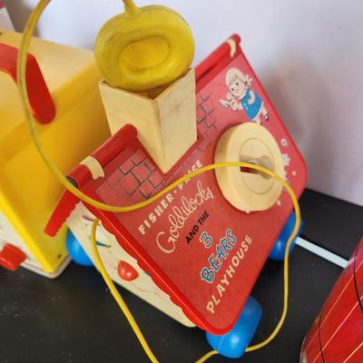 Toy Lot Fisher Price Barn , Goldilocks playhouse, Peek A Boo Screen, Peanuts Snoopy Jack in the Box