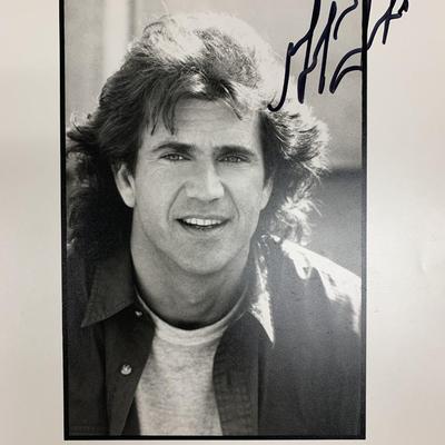 Mel Gibson signed Lethal Weapon photo. GFA Authenticated