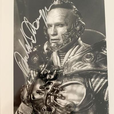 Batman & Robin Arnold Schwarzenegger signed movie photo. GFA Authenticated