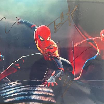 Spider-Man No Way Home cast signed photo