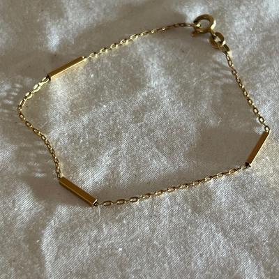 14K Gold Necklaces Including a Diamond & Bracelets (P-RG)
