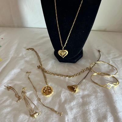 14K Gold Necklaces Including a Diamond & Bracelets (P-RG)
