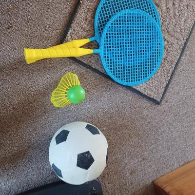 toys/sporting goods