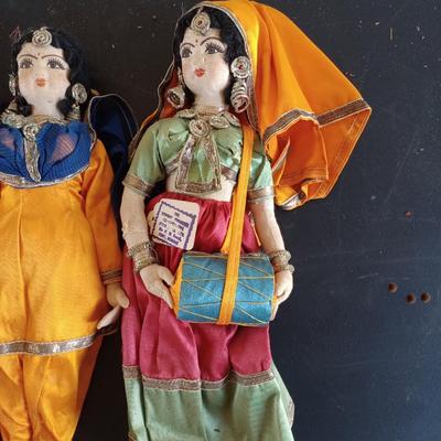 3 orange lady