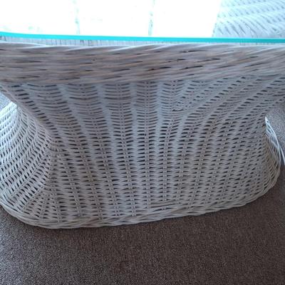 5 pc white wicker patio furniture