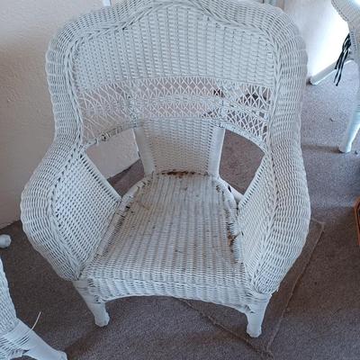 5 pc white wicker patio furniture